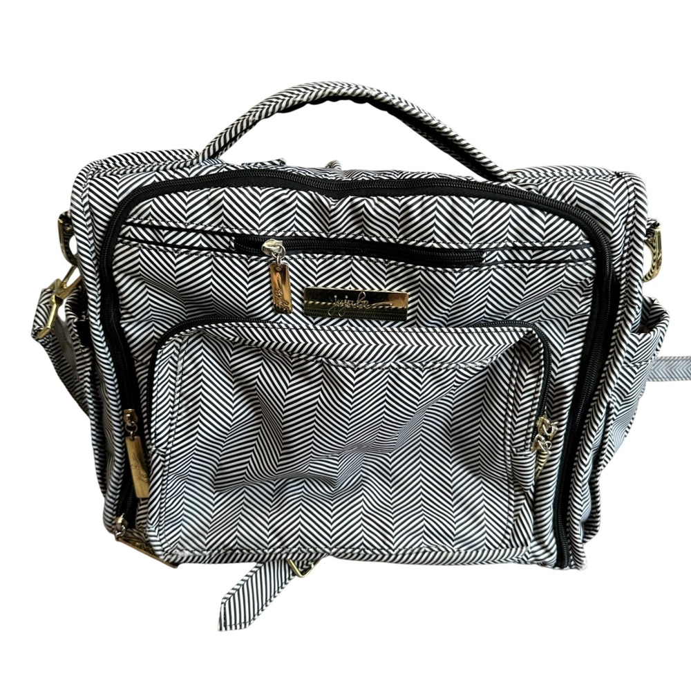 JuJuBe Black and White Chevron Diaper Bag Messenger Shoulder Bag